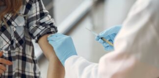 Pfizer & Biontech achieve first authorization in the world for a vaccine to combat Covid-19 Pfizer