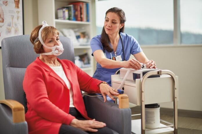 A-patient-is-setup-on-Philips-Ventilator-BiPAP-A40-EFL.download Philips
