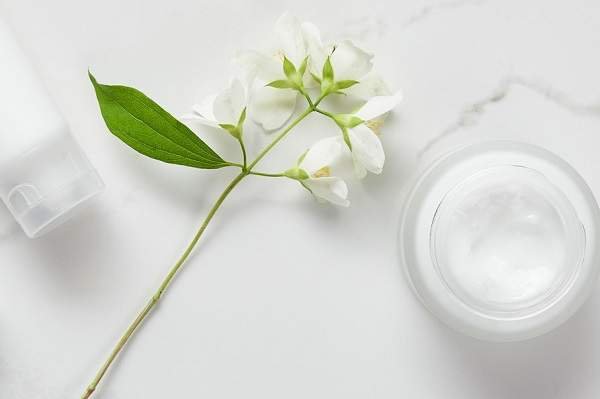 Natural Preservation Natural preservation uses pure natural products, including organic acids, alcohols, and oils.