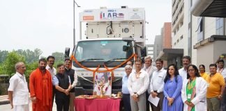 HMD Foundation donates mobile testing lab to Amrita Hospital hmd