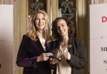 Chiara Bonini receives DKMS Mechtild Harf Science Award 2025 Chiara Bonini receives DKMS Mechtild Harf Science Award 2025 for her achievements in cancer cell and gene therapy